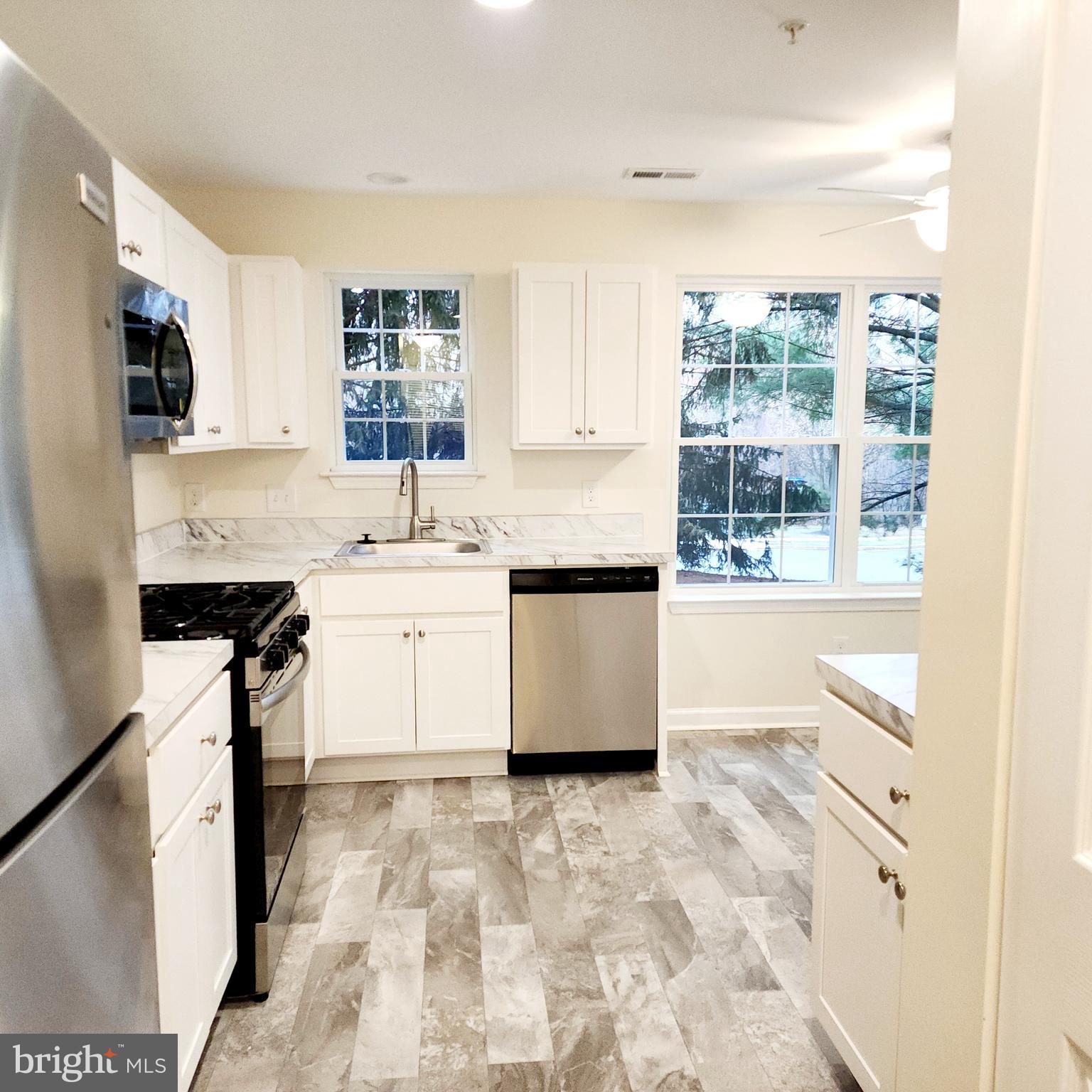 GREENBRIER HILLS - Residential