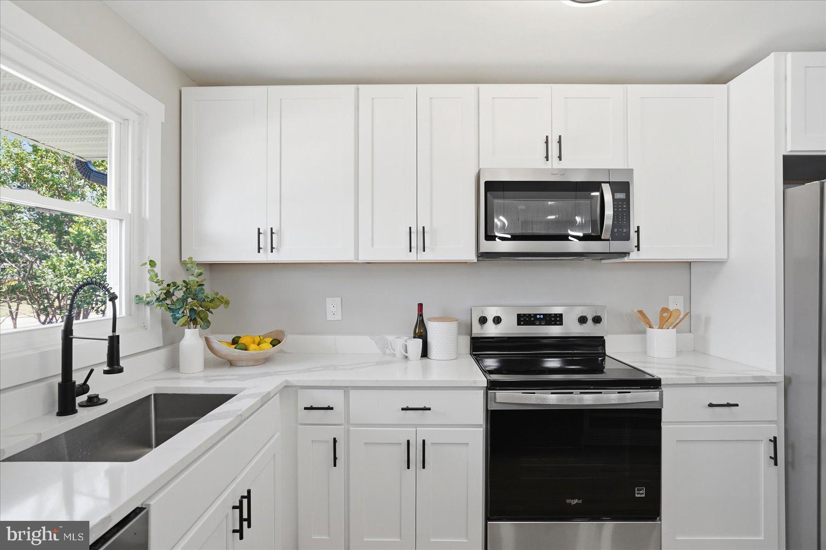 ORCHARD HILLS - Residential