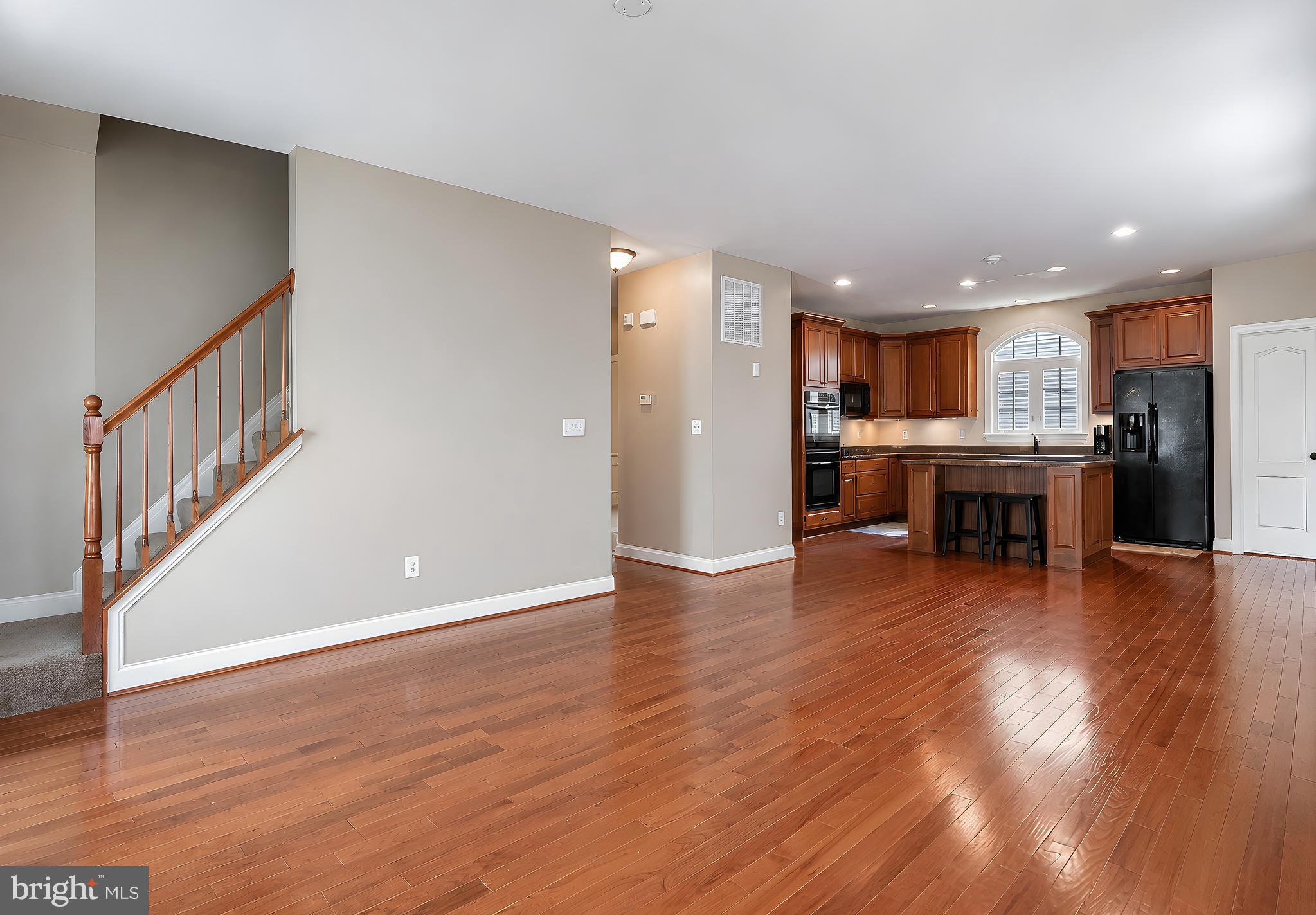 LEONARDS GRANT - Residential