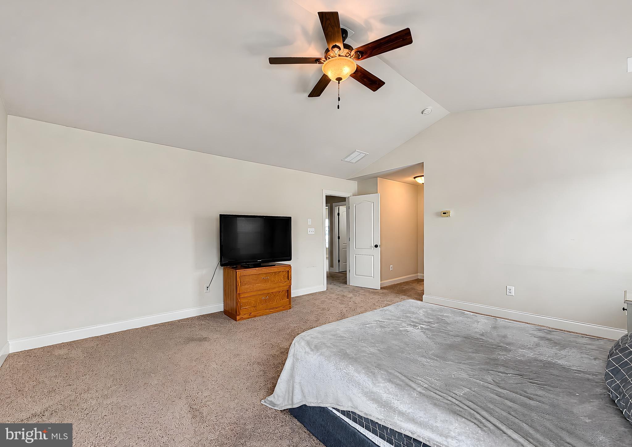 LEONARDS GRANT - Residential