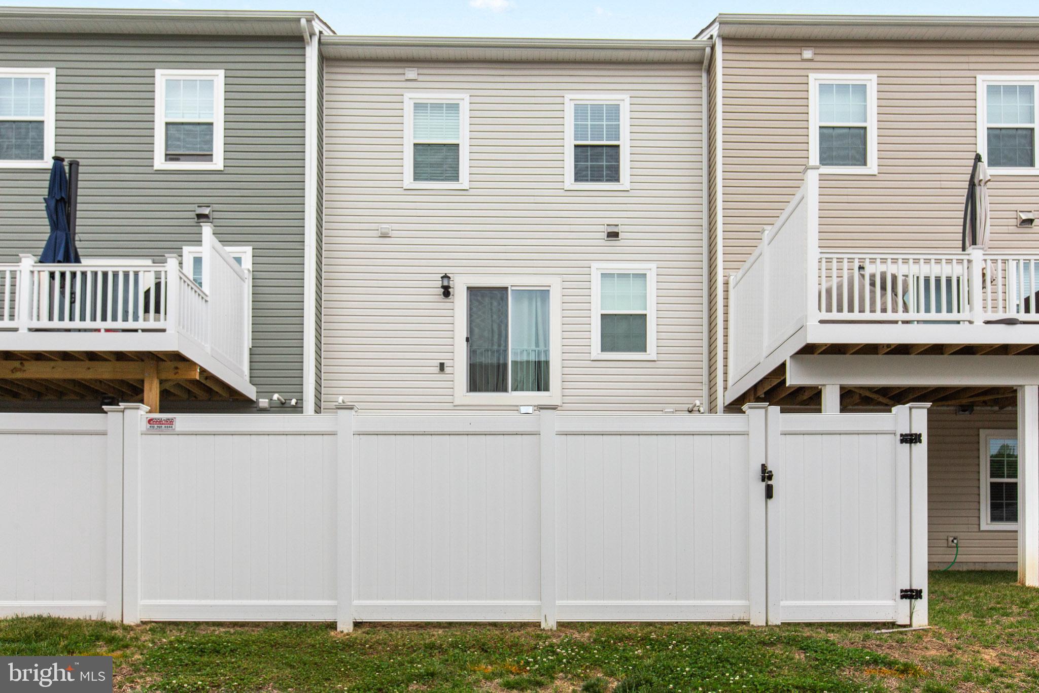 MYRTLE POINT - Residential