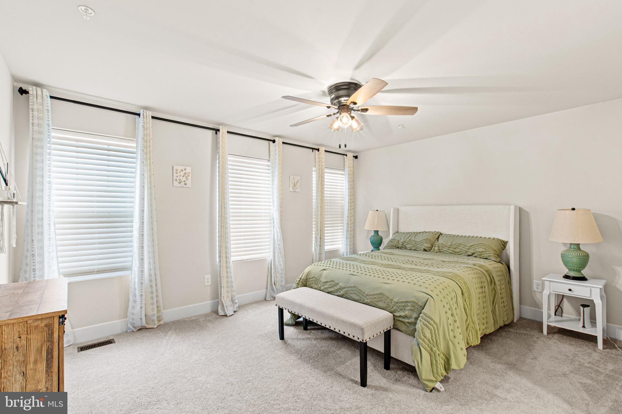 MYRTLE POINT - Residential