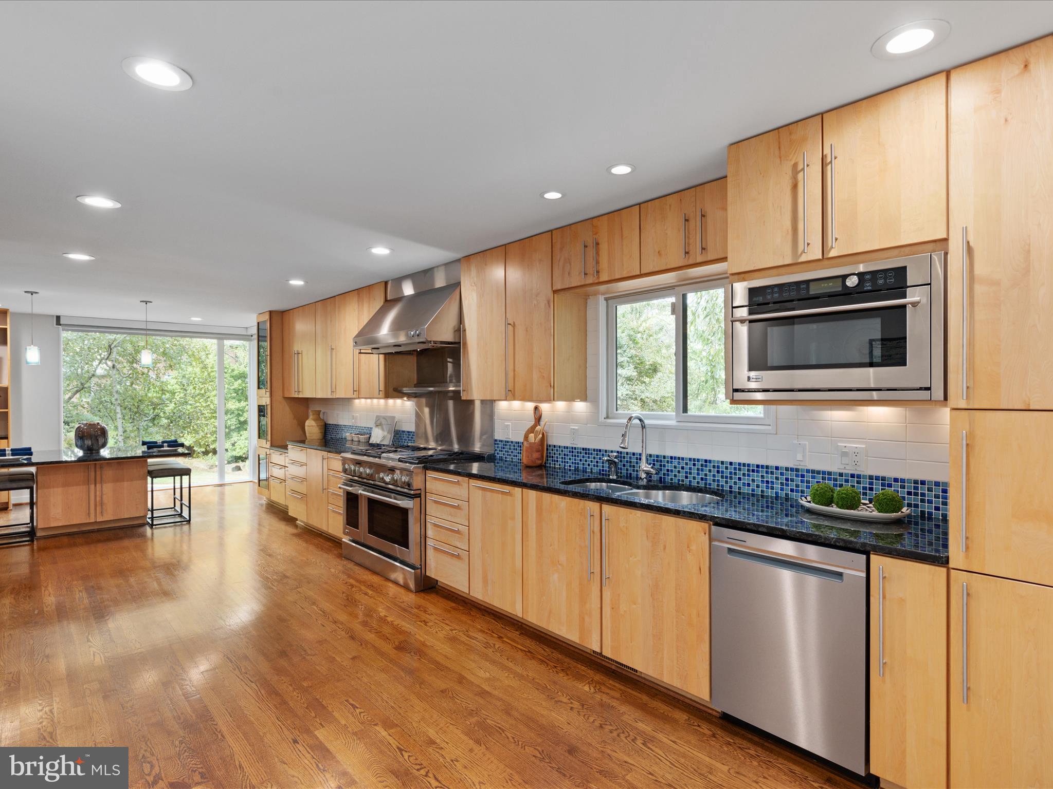 CHAIN BRIDGE HEIGHTS - Residential