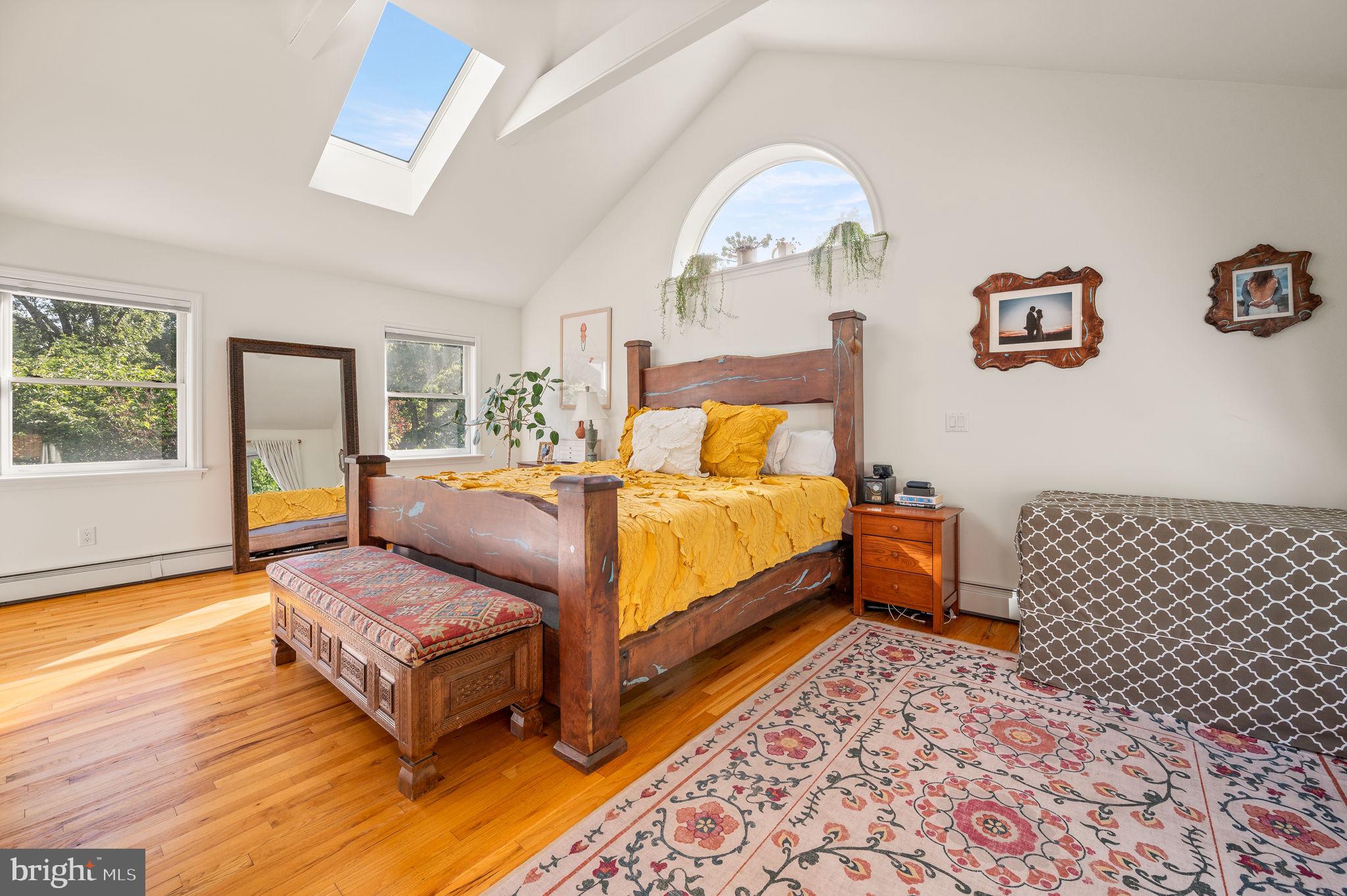 CHESTNUT HILL - Residential