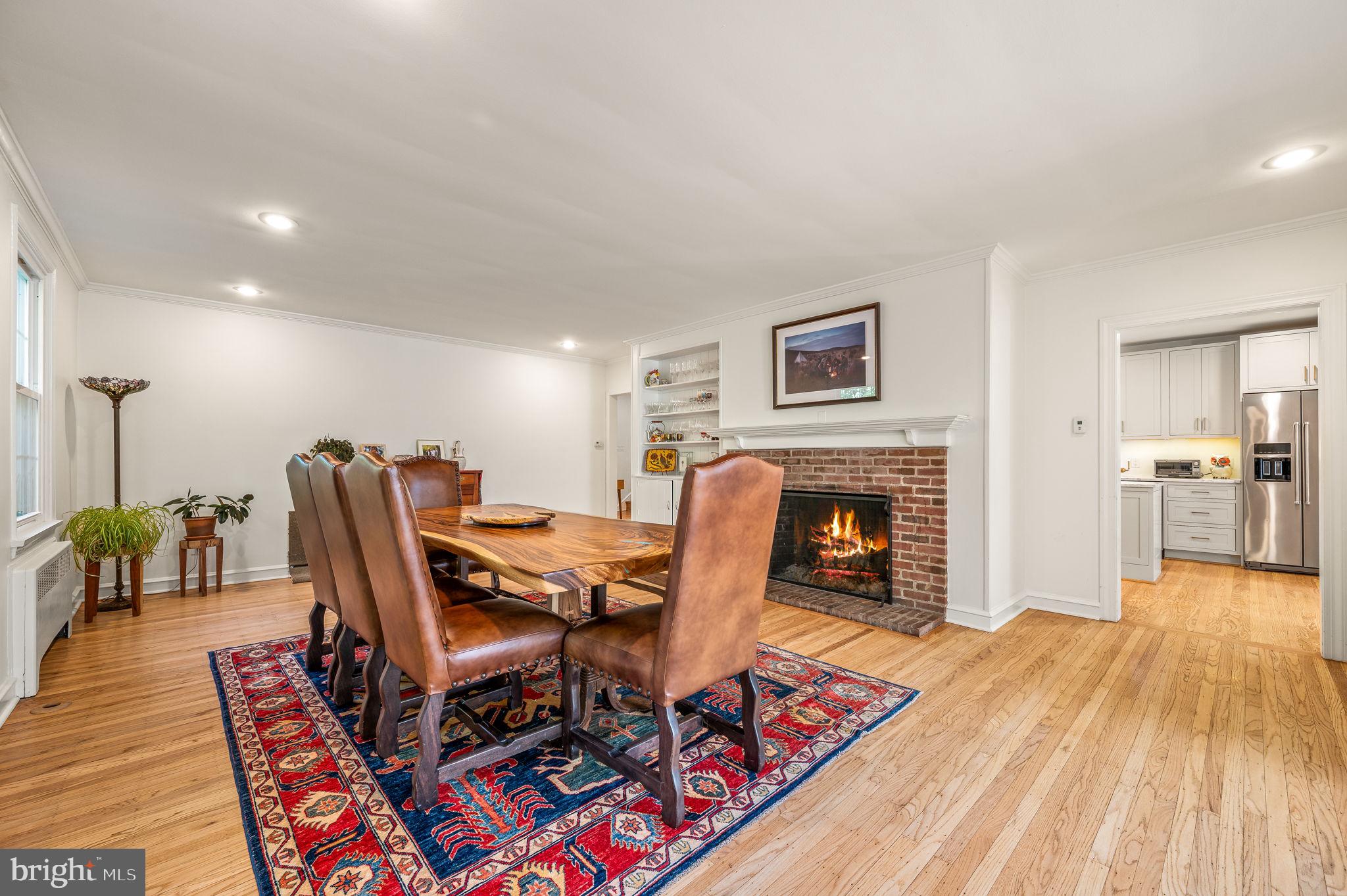 CHESTNUT HILL - Residential