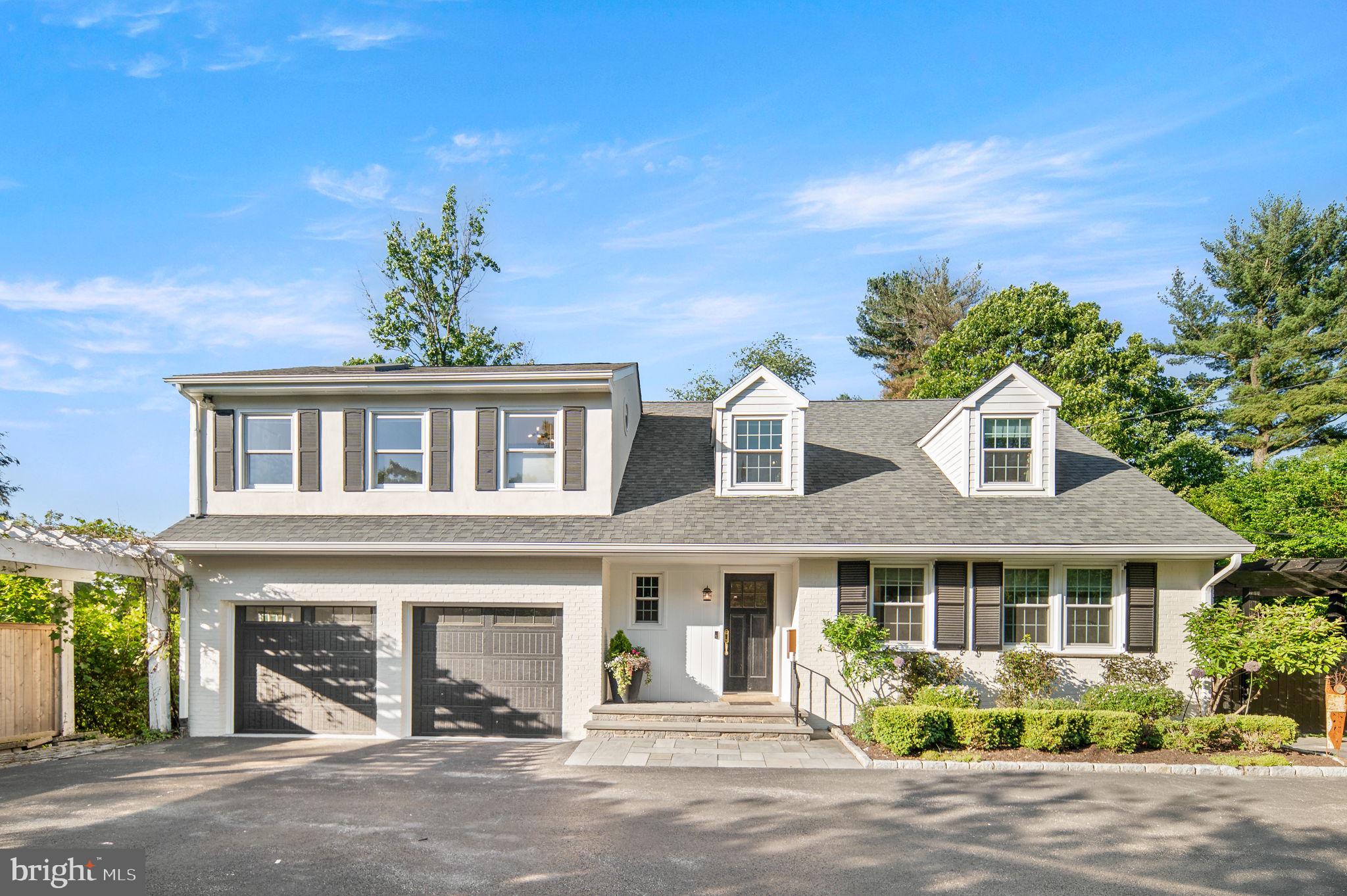 CHESTNUT HILL - Residential