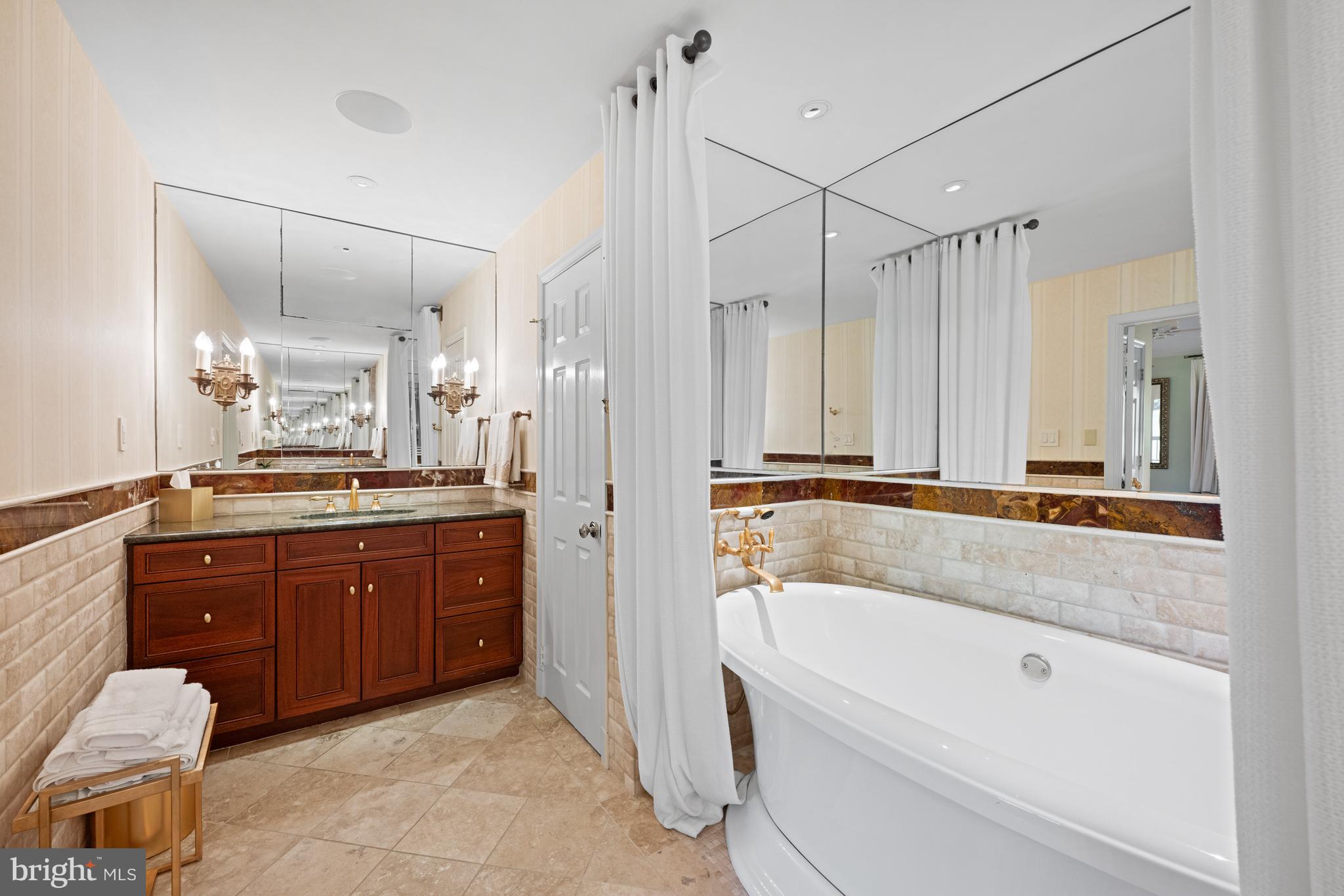 AVENEL - Residential