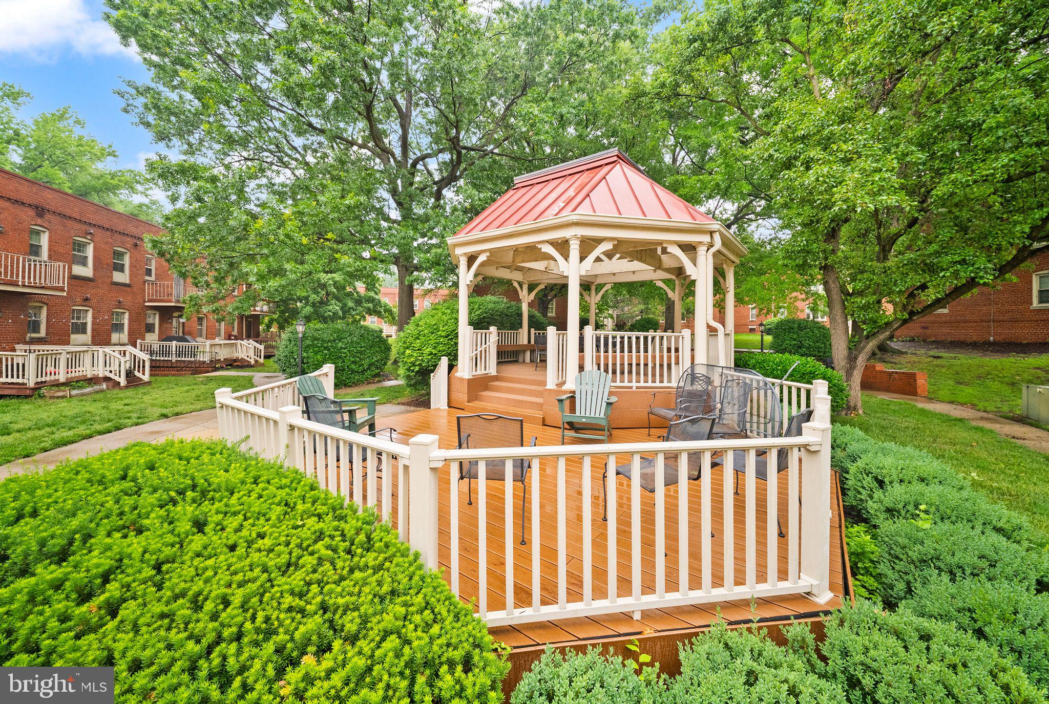 HARBOR TERRACE - Residential