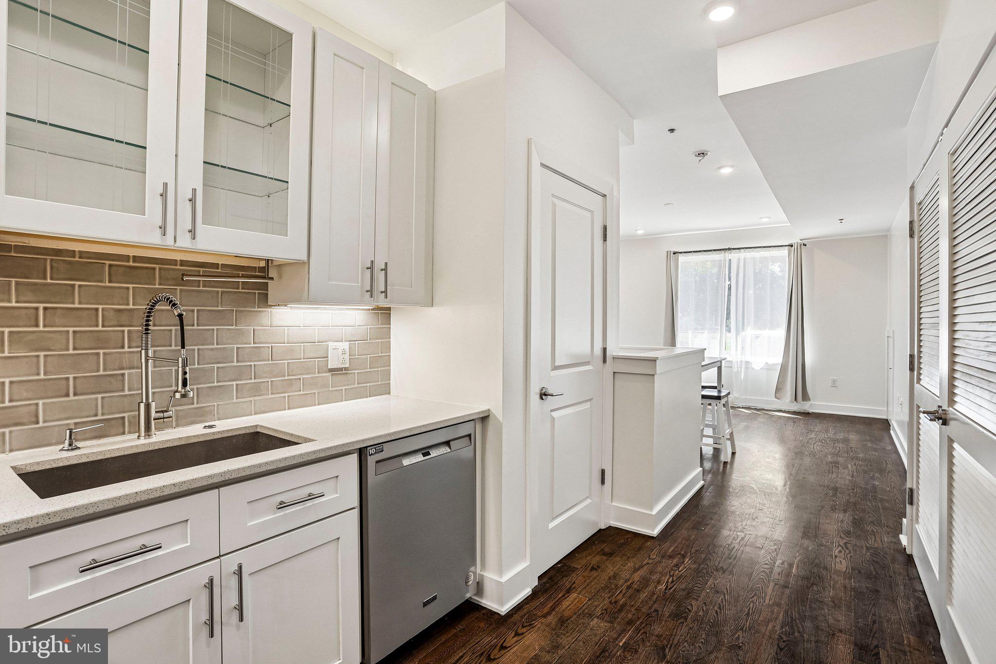 OLDE KENSINGTON - Residential