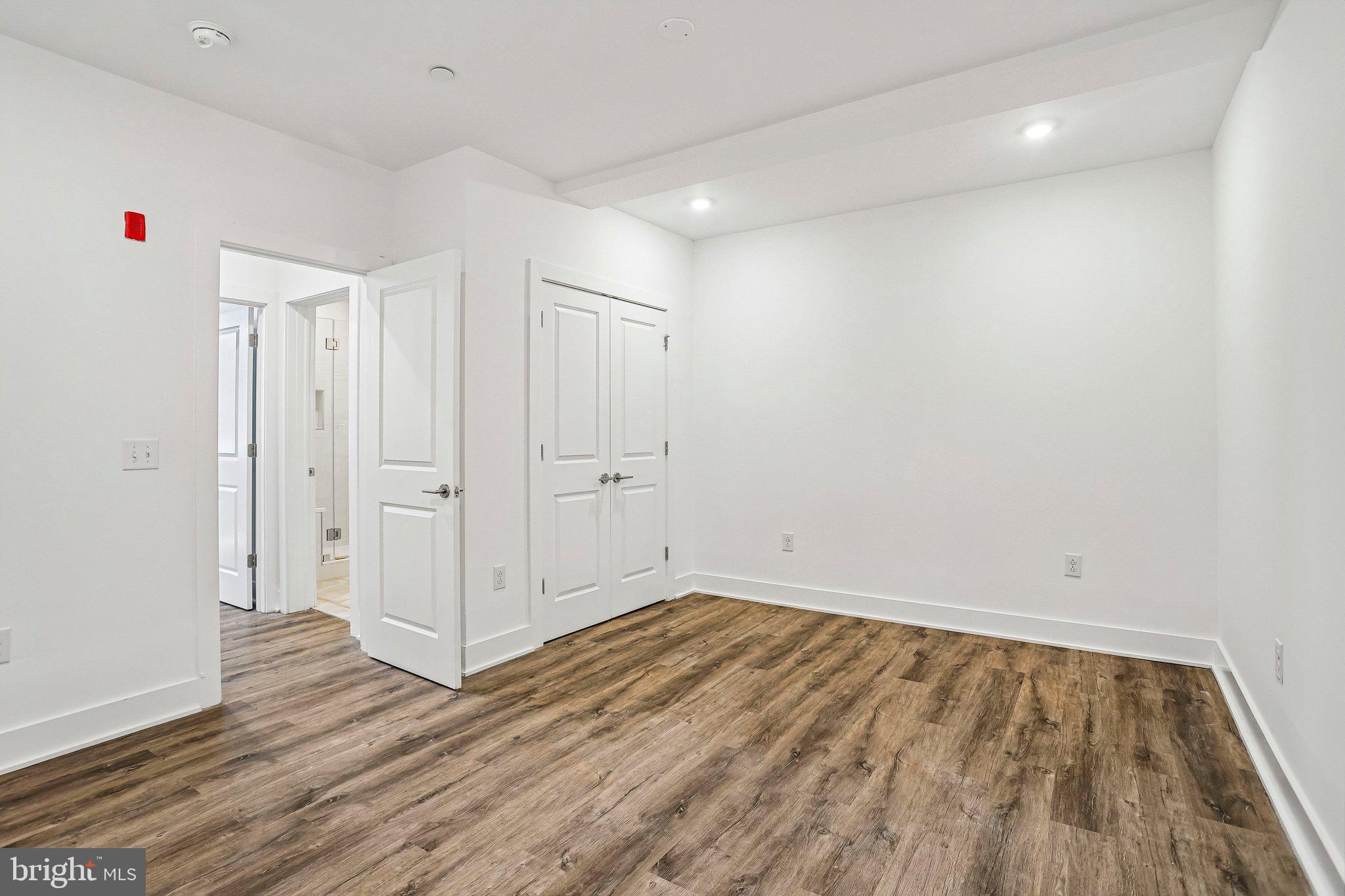 OLDE KENSINGTON - Residential