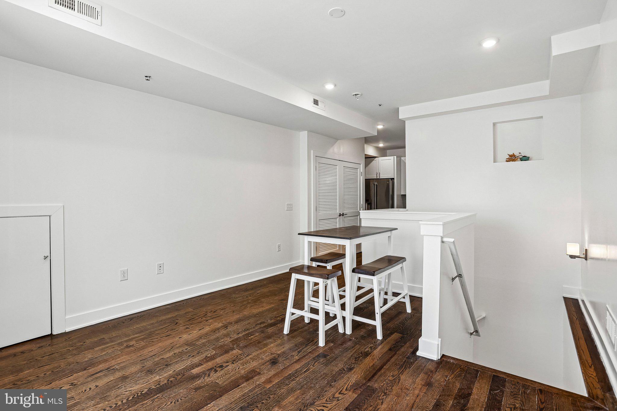 OLDE KENSINGTON - Residential
