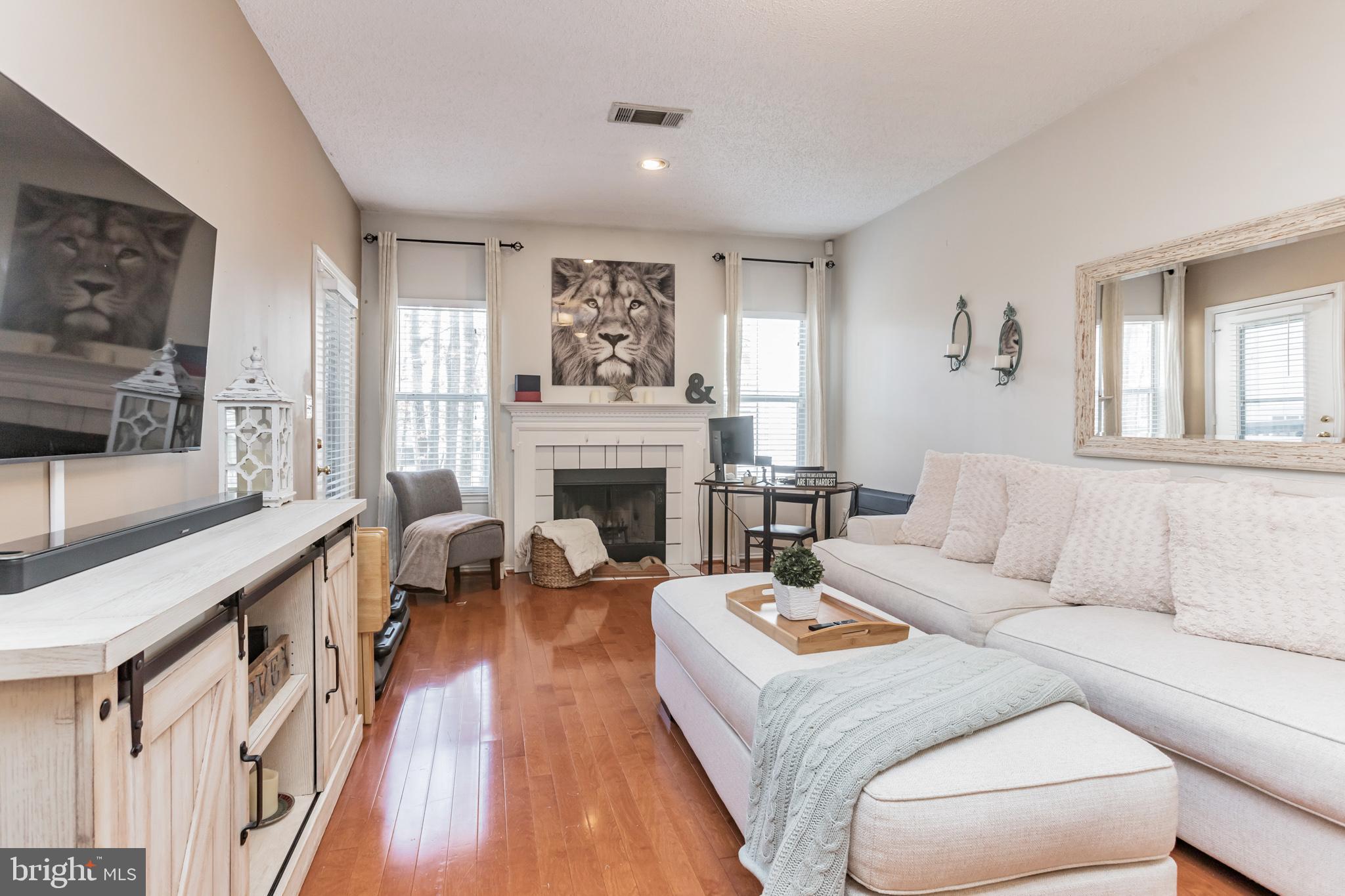 STONECROFT CONDO - Residential Lease