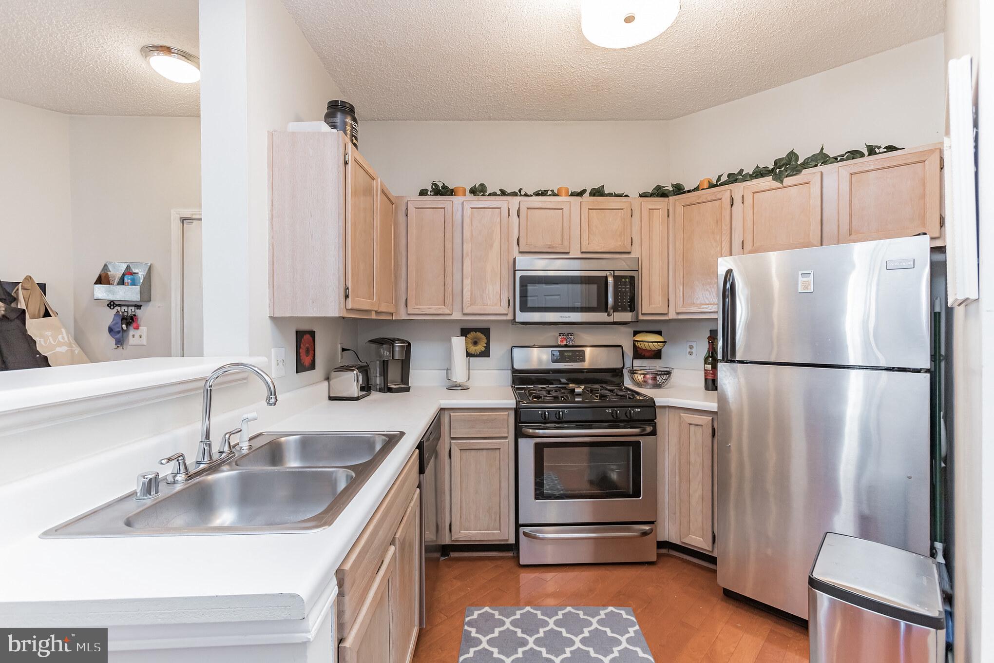 STONECROFT CONDO - Residential Lease