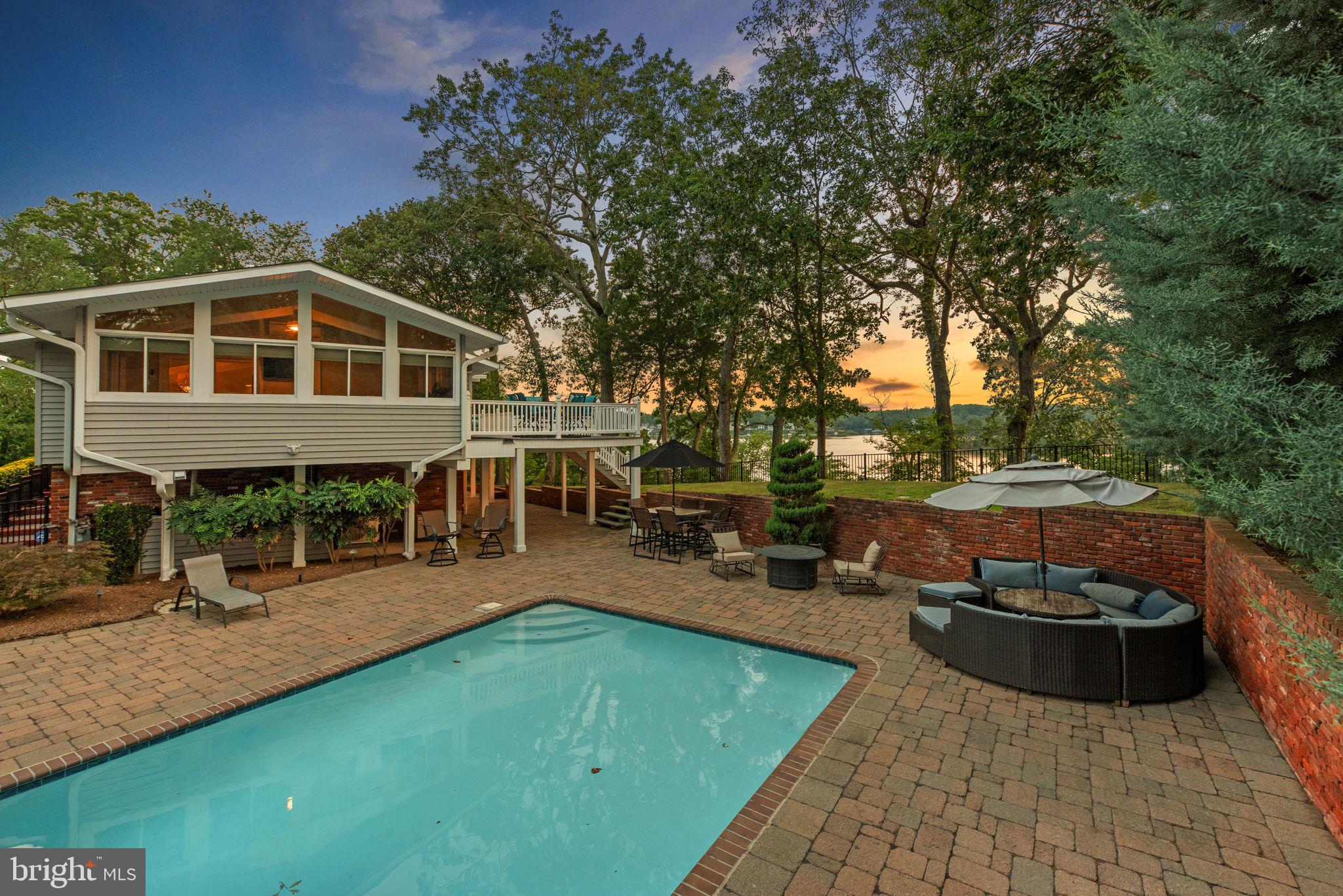 SOUTHWATER POINT - Residential