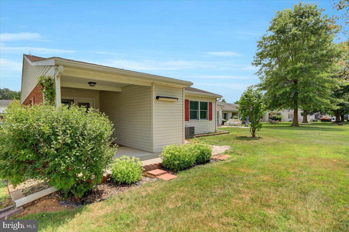 MEADOWBROOK - Residential