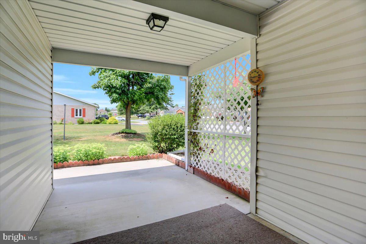 MEADOWBROOK - Residential