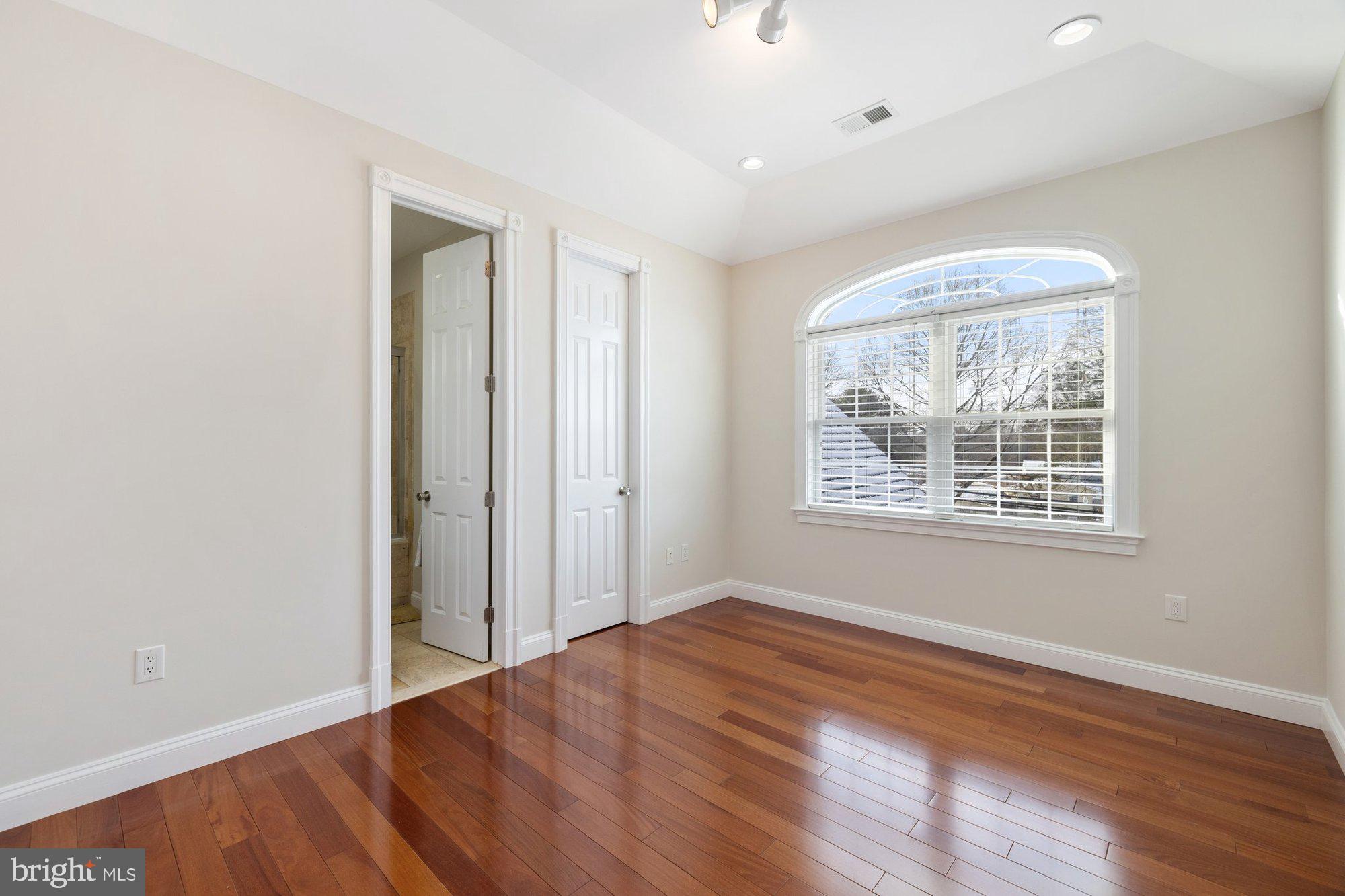 LITTLE VIENNA ESTATES - Residential