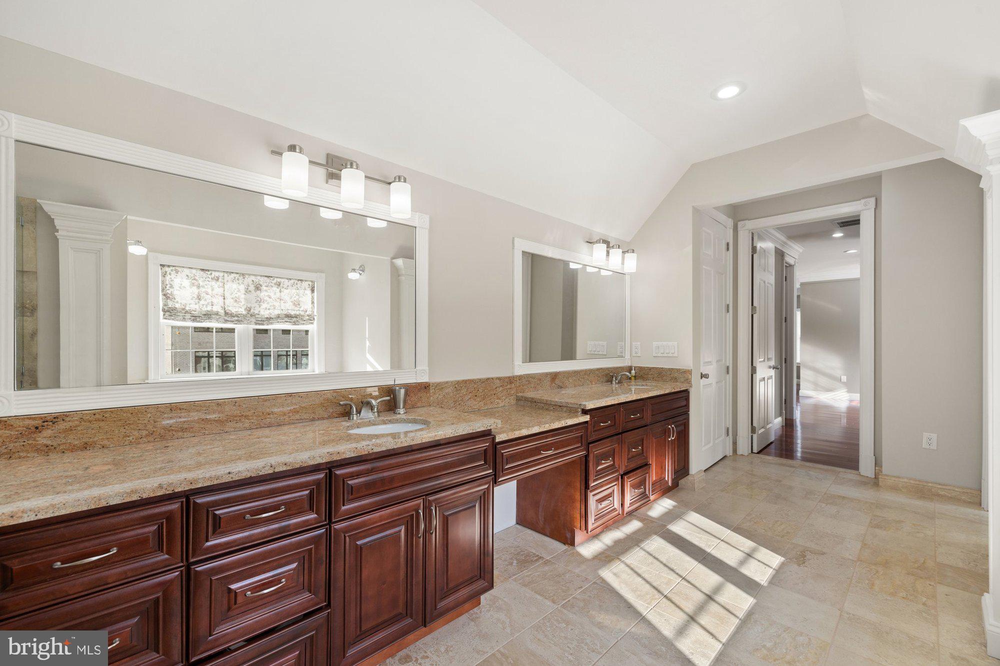 LITTLE VIENNA ESTATES - Residential