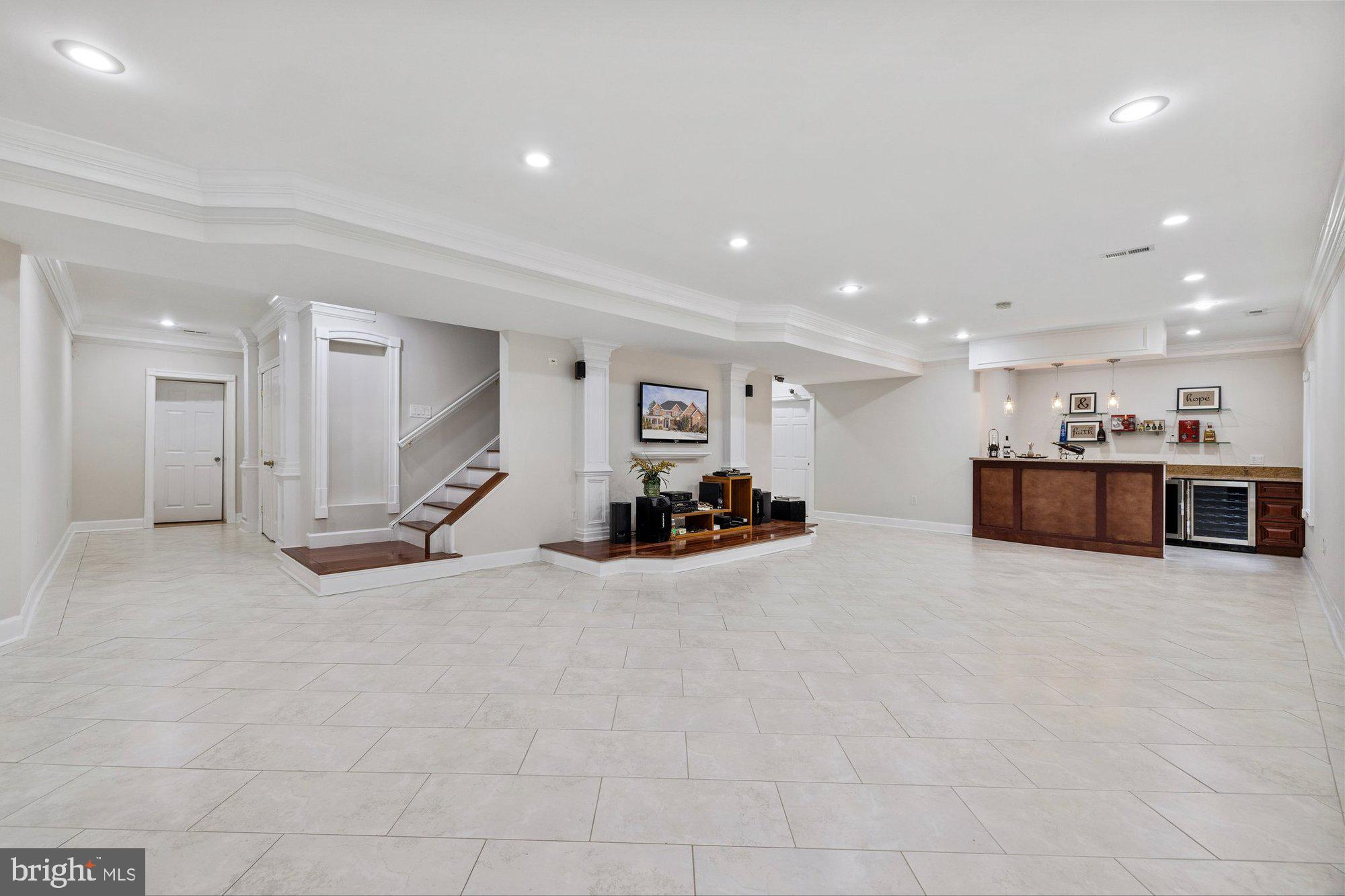 LITTLE VIENNA ESTATES - Residential