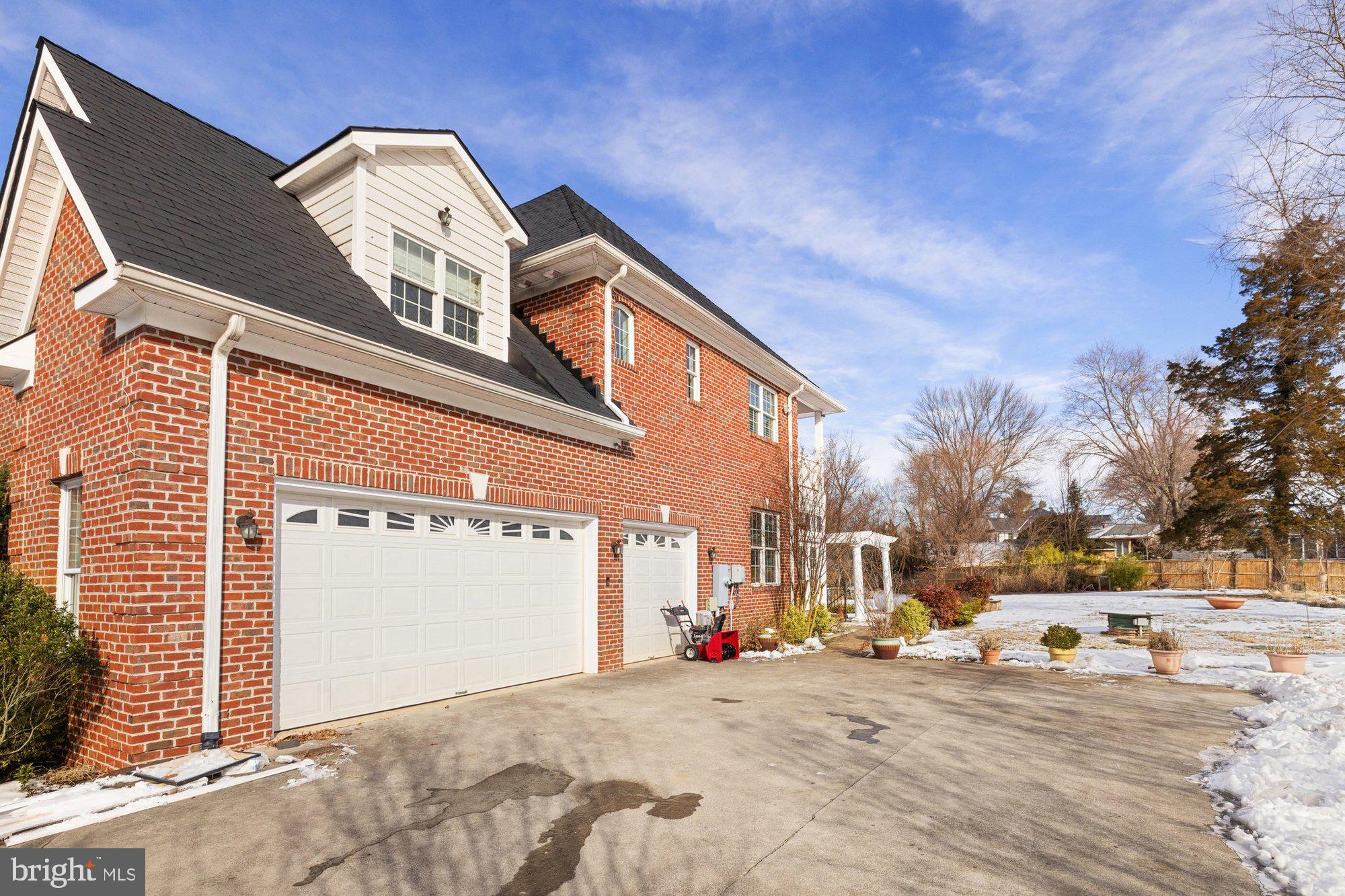 LITTLE VIENNA ESTATES - Residential