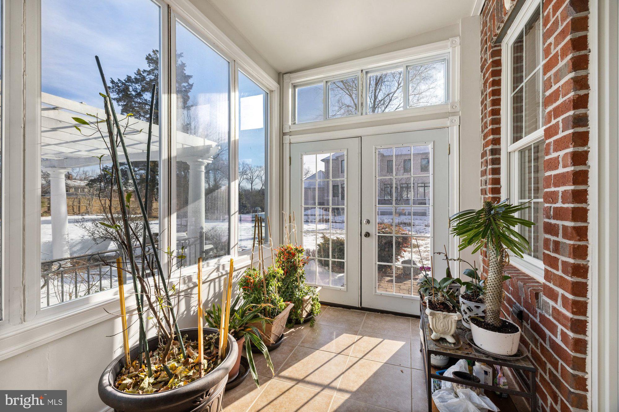 LITTLE VIENNA ESTATES - Residential