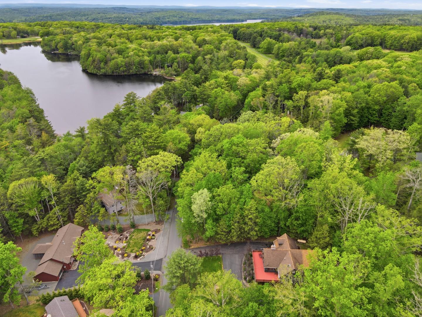 TANGLEWOOD LAKES - Residential