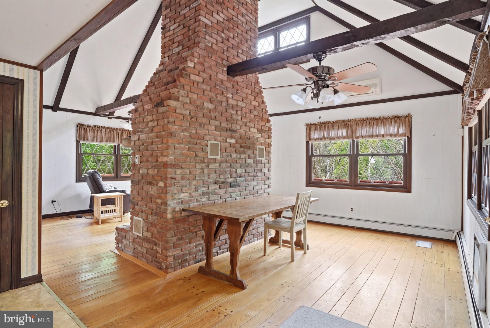 TANGLEWOOD LAKES - Residential