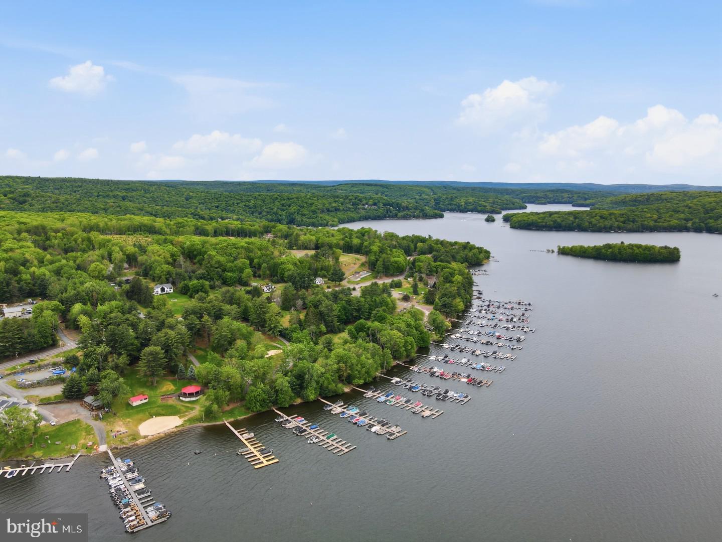 TANGLEWOOD LAKES - Residential