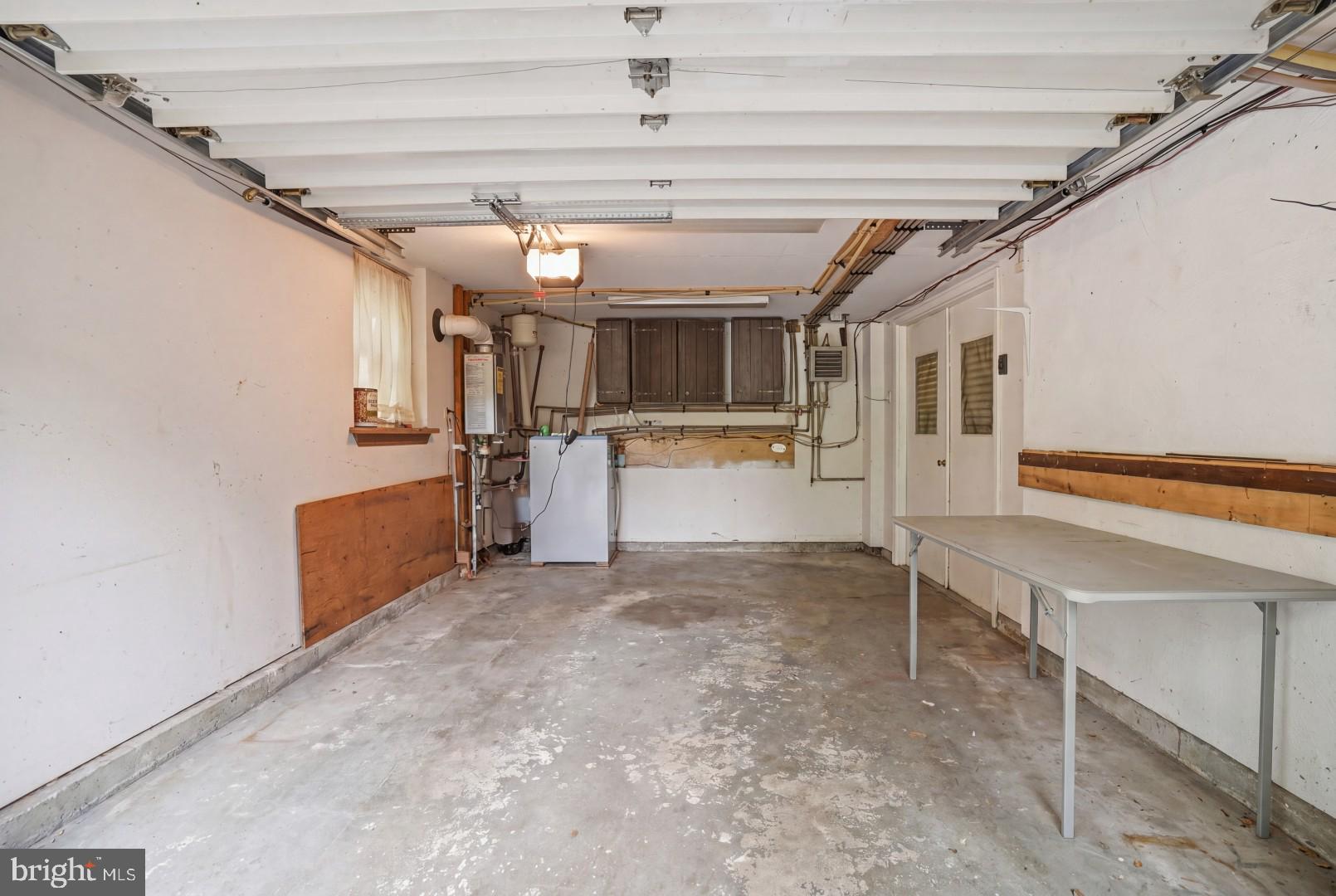 TANGLEWOOD LAKES - Residential