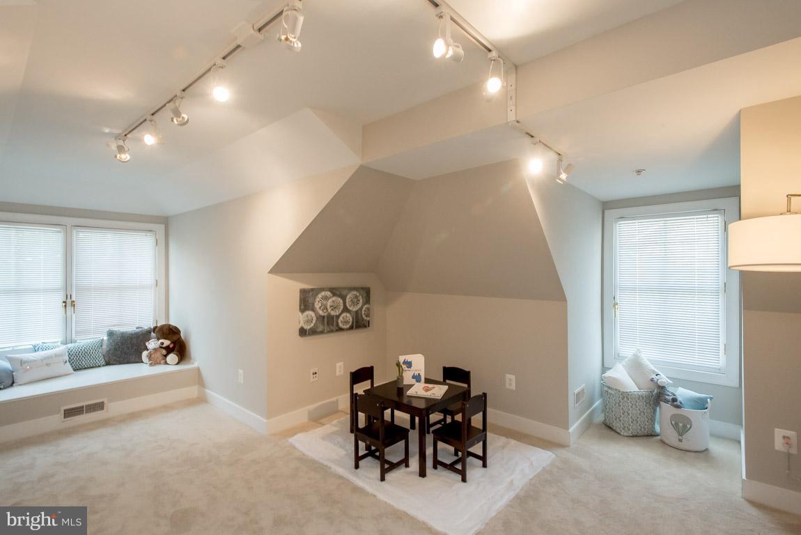 ACTONS LANDING CONDOS - Residential