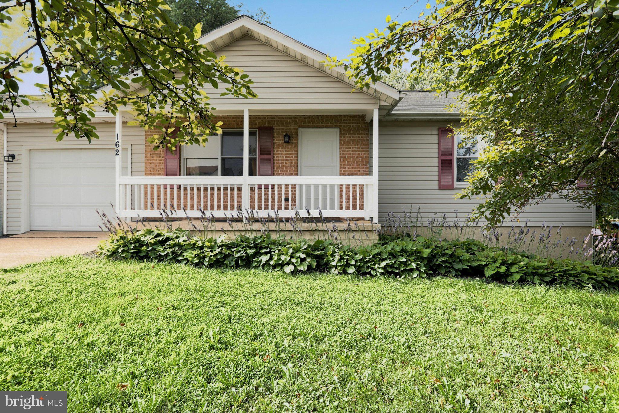 PATRICK HENRY ESTATES - Residential