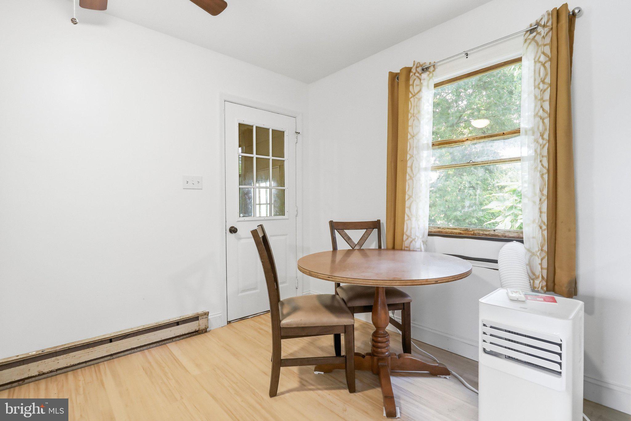 PATRICK HENRY ESTATES - Residential