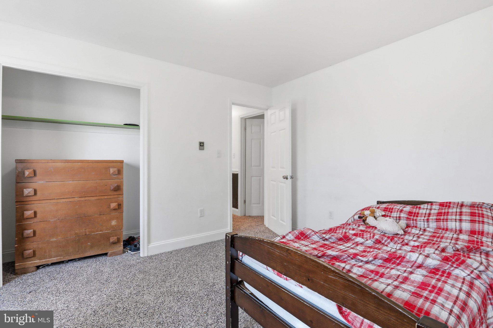 PATRICK HENRY ESTATES - Residential