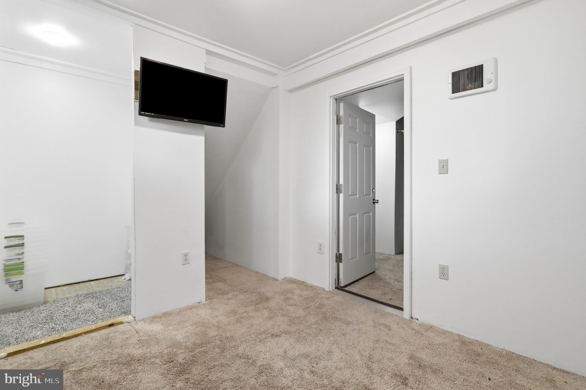 PATRICK HENRY ESTATES - Residential