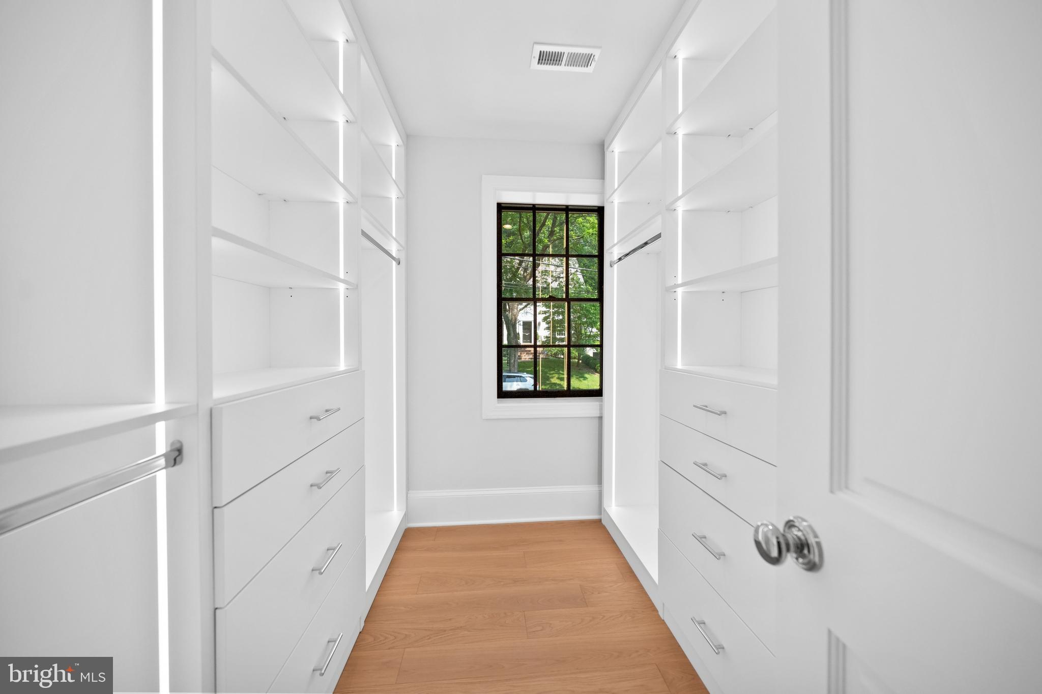 BERKLEY - Residential