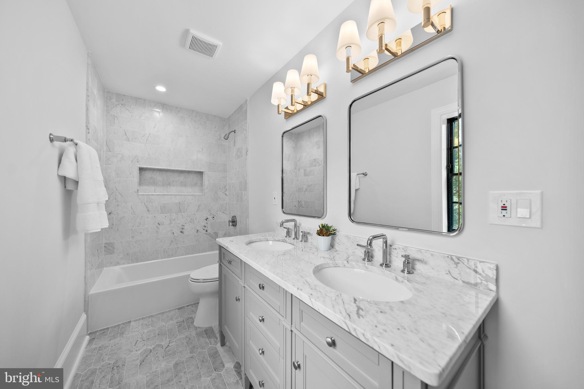 BERKLEY - Residential