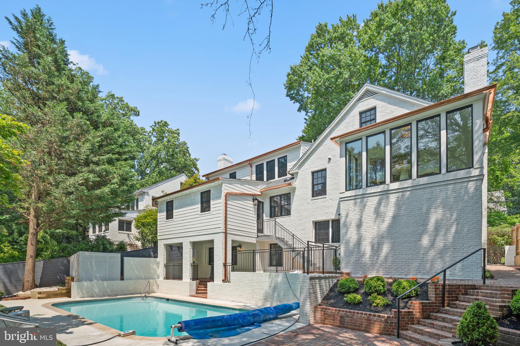 BERKLEY - Residential