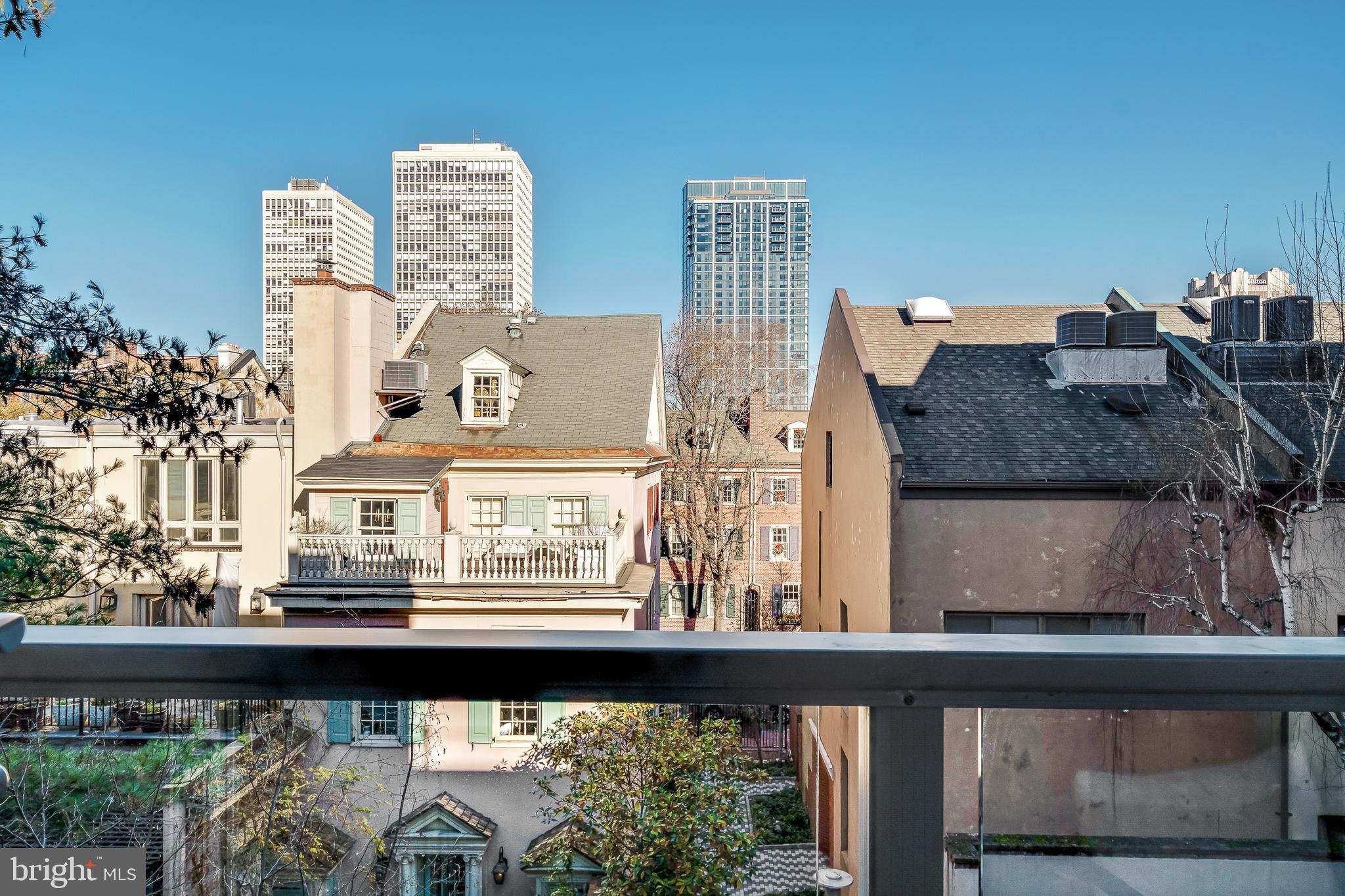 SOCIETY HILL - Residential