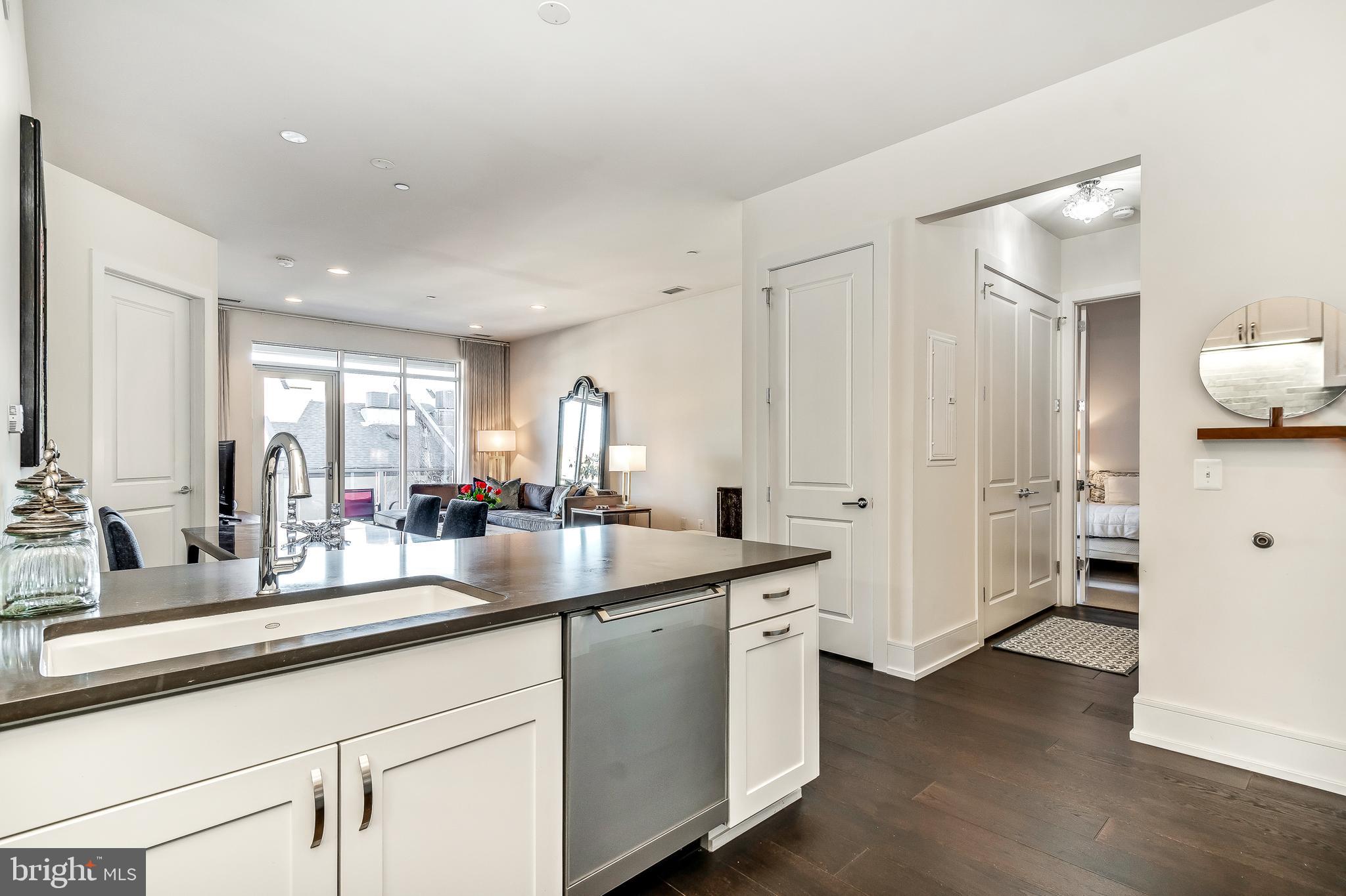 SOCIETY HILL - Residential