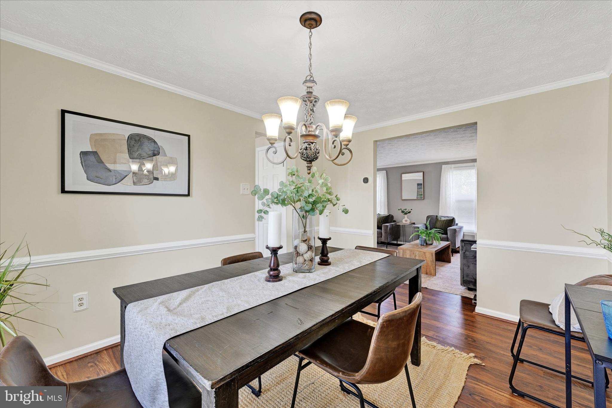 PINEDALE WOODS - Residential