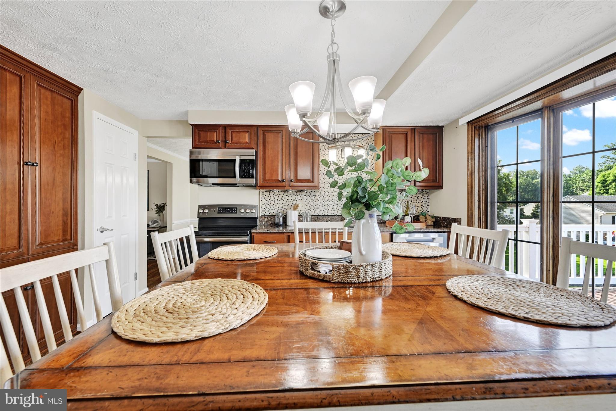 PINEDALE WOODS - Residential