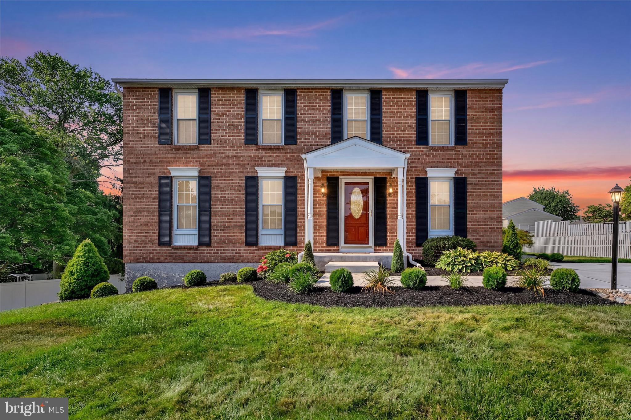 PINEDALE WOODS - Residential