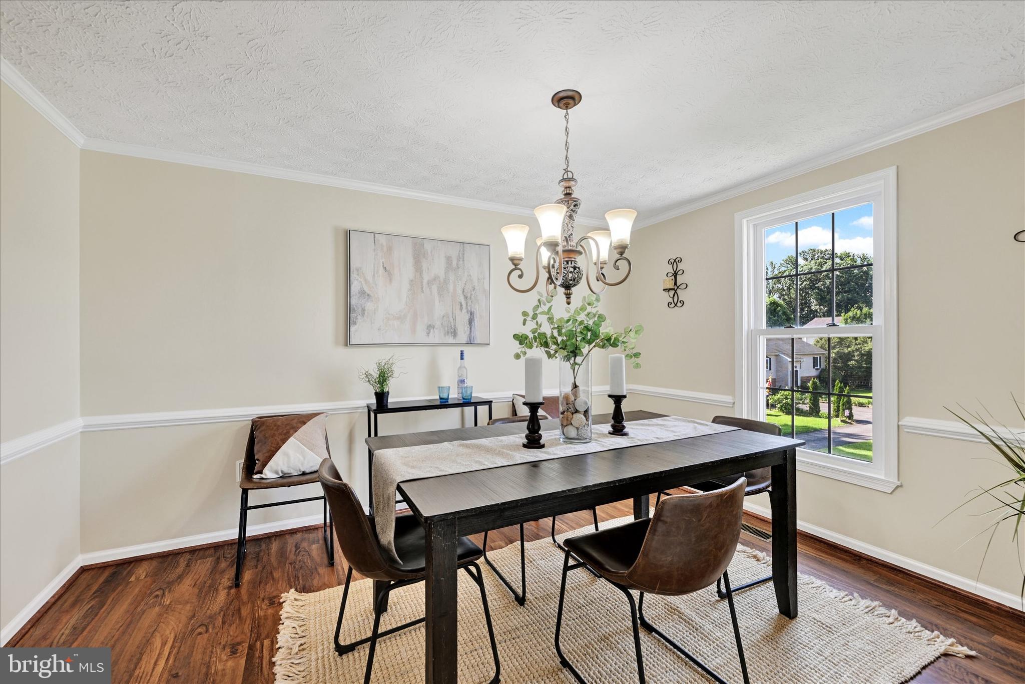 PINEDALE WOODS - Residential