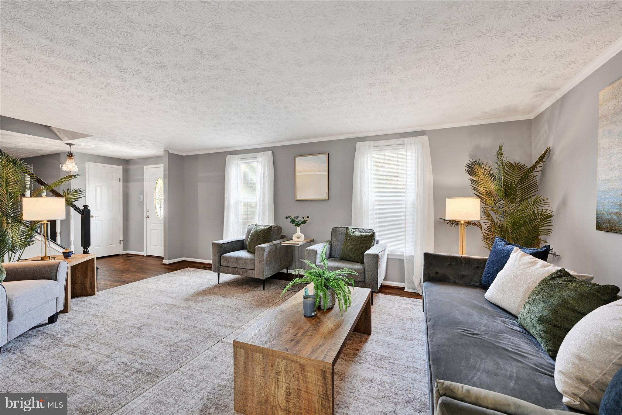 PINEDALE WOODS - Residential