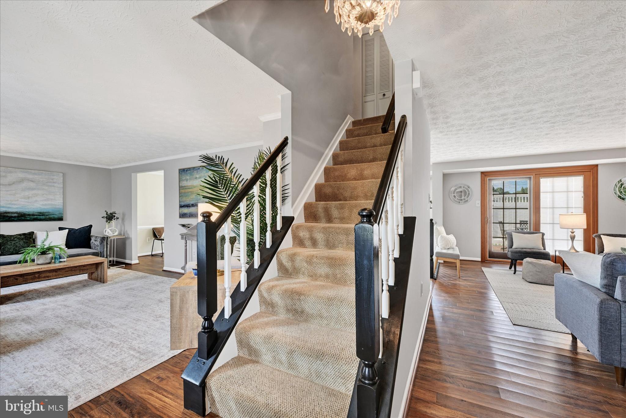 PINEDALE WOODS - Residential