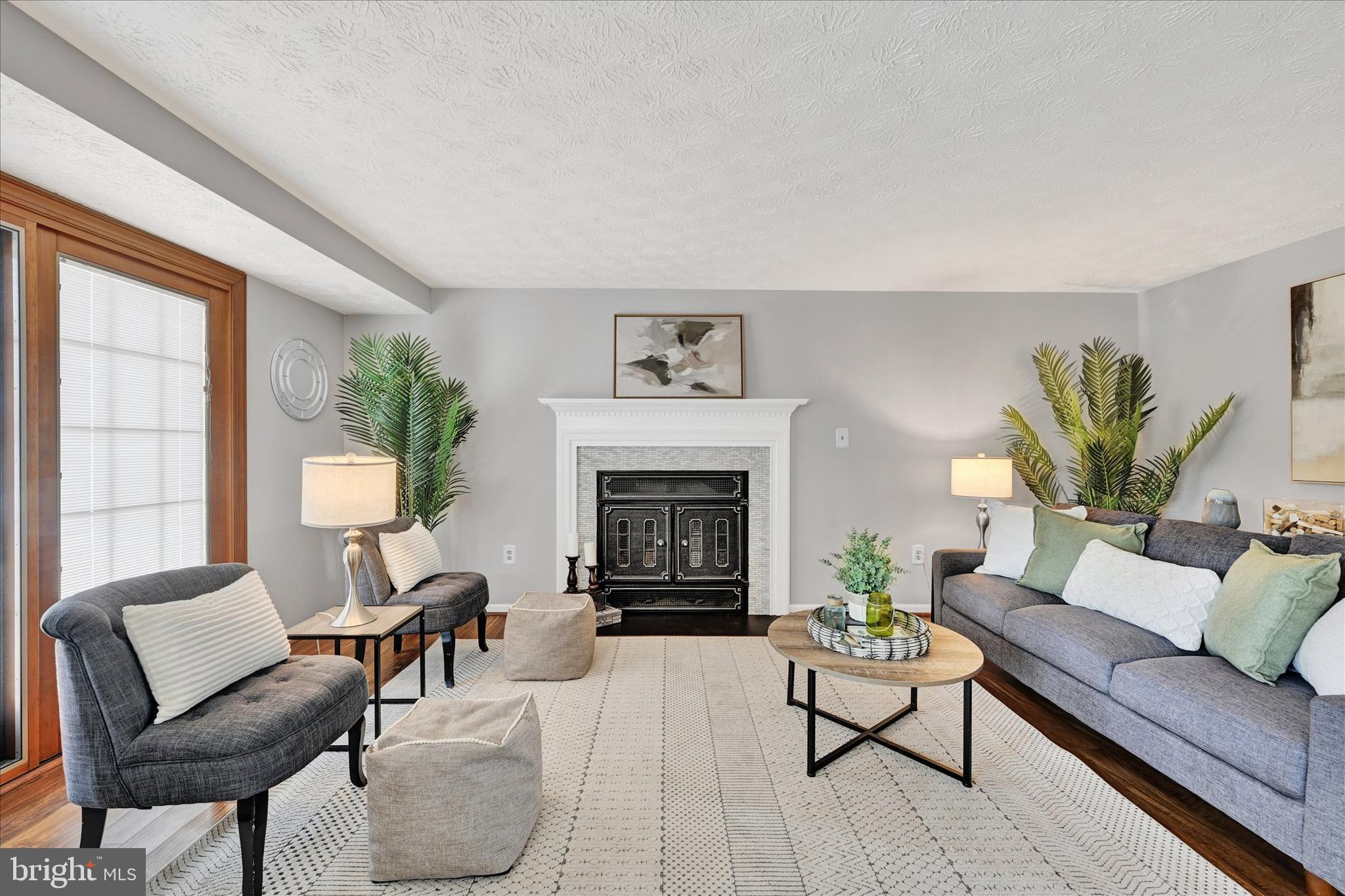 PINEDALE WOODS - Residential