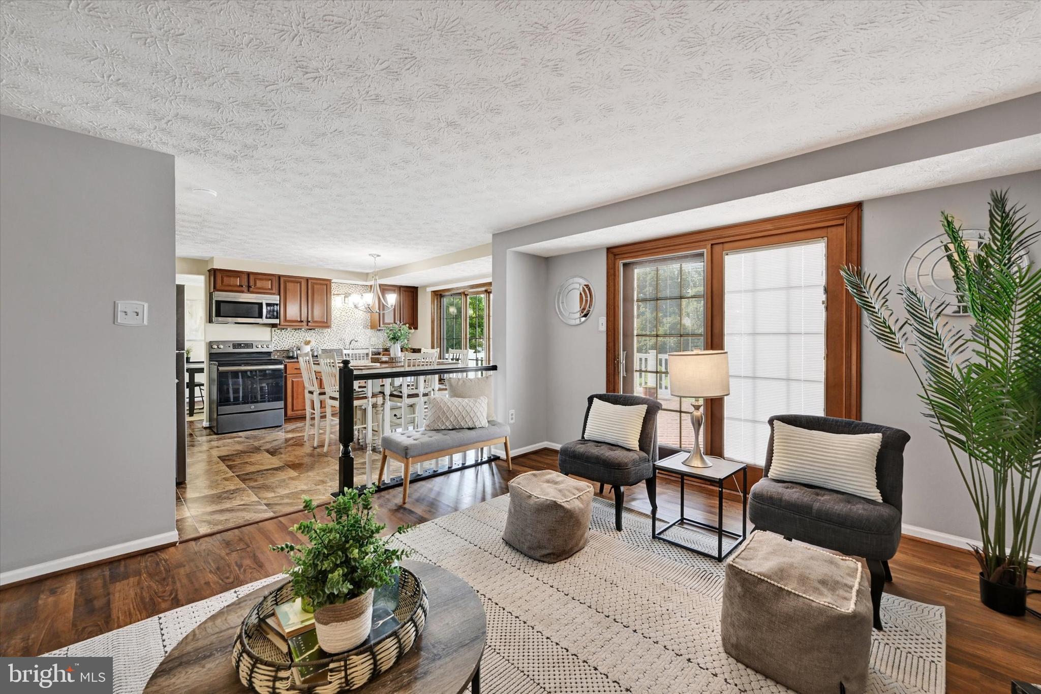 PINEDALE WOODS - Residential