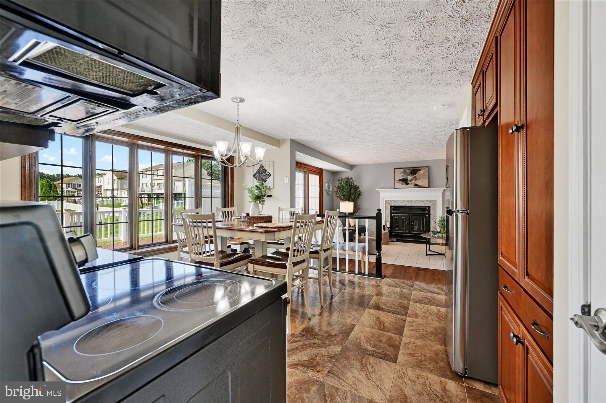 PINEDALE WOODS - Residential