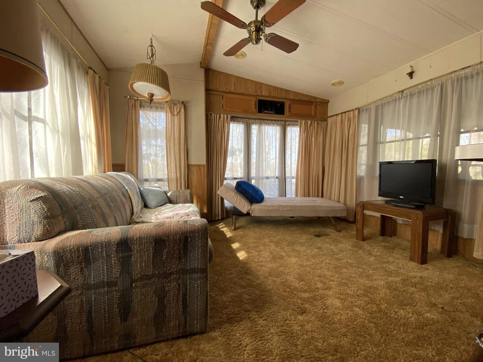 INDIAN ACRES - Residential