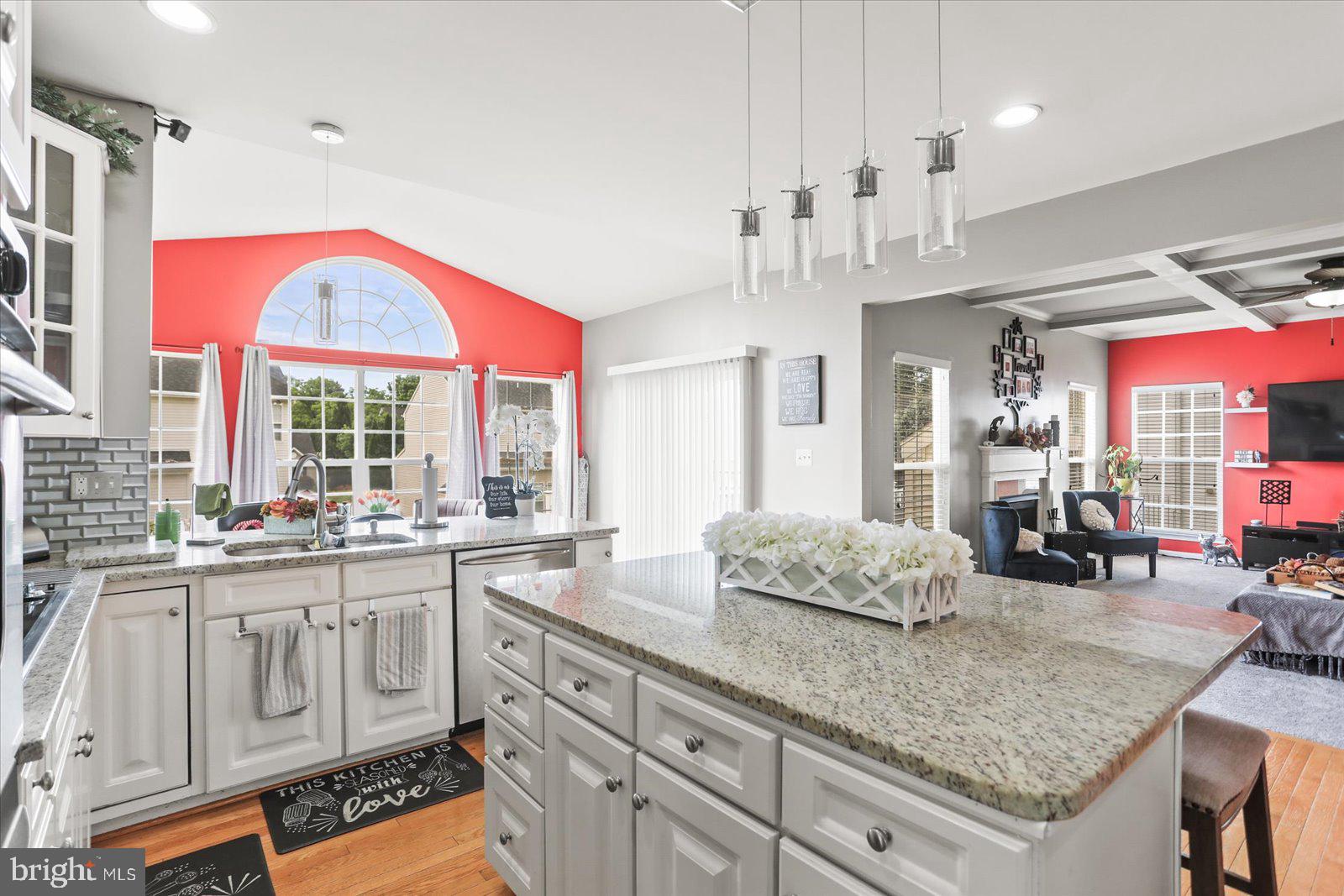 BROWNSTONE MANOR - Residential